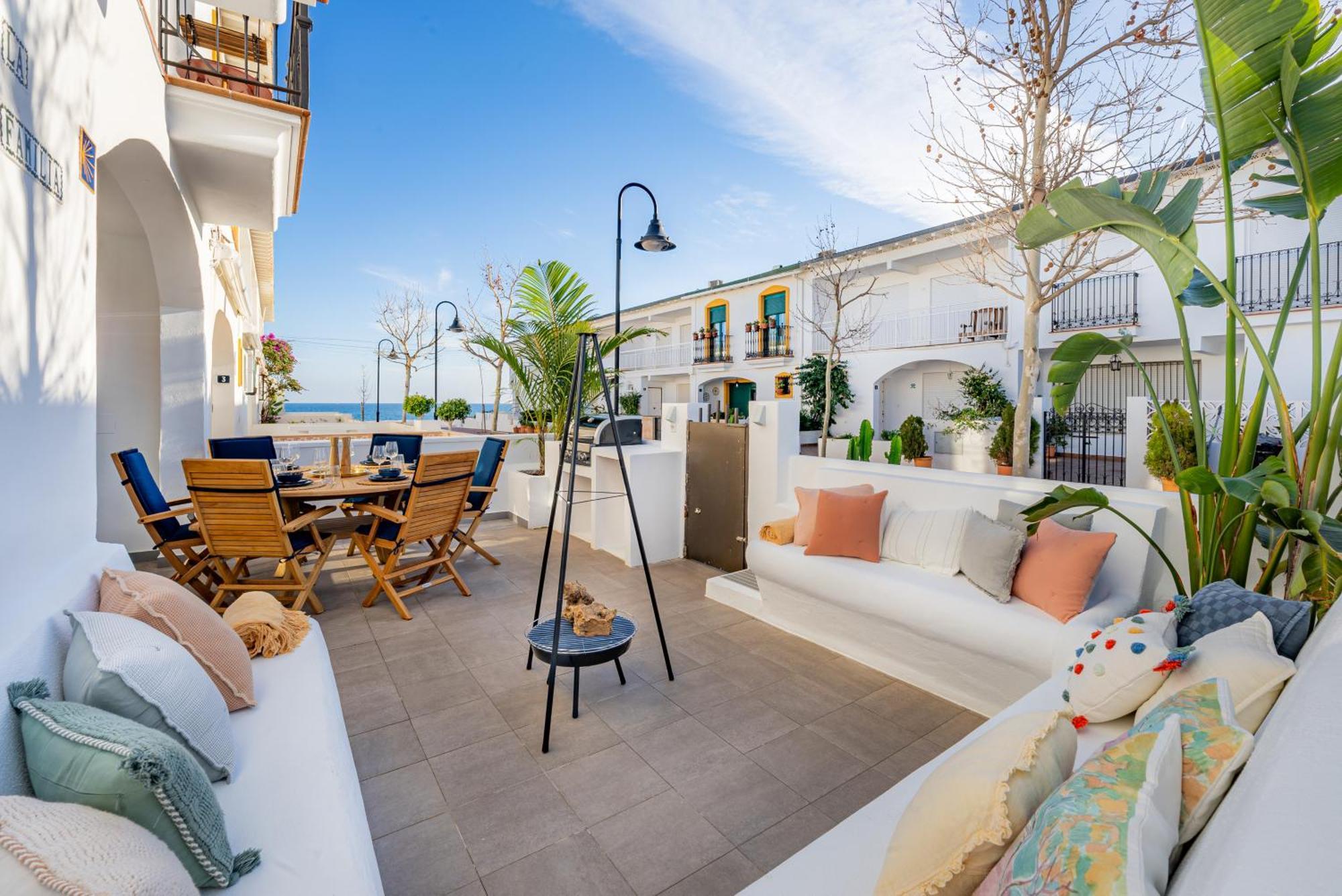 La Familia Beach House La Cala Ла Кала де Михас Екстериор снимка