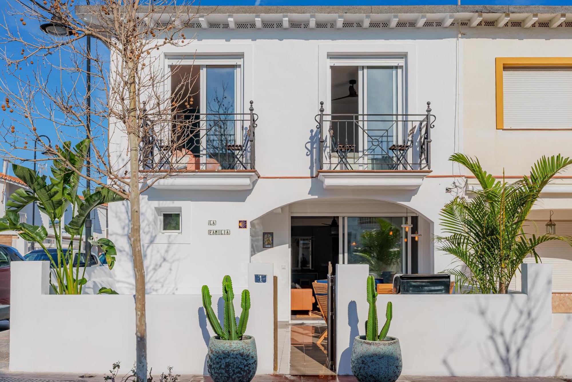 La Familia Beach House La Cala Ла Кала де Михас Екстериор снимка