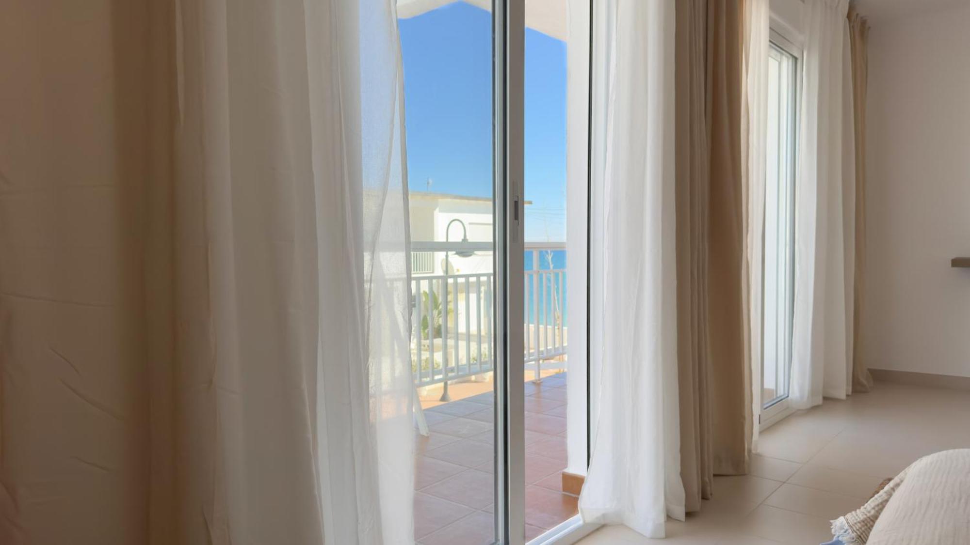 La Familia Beach House La Cala Ла Кала де Михас Стая снимка