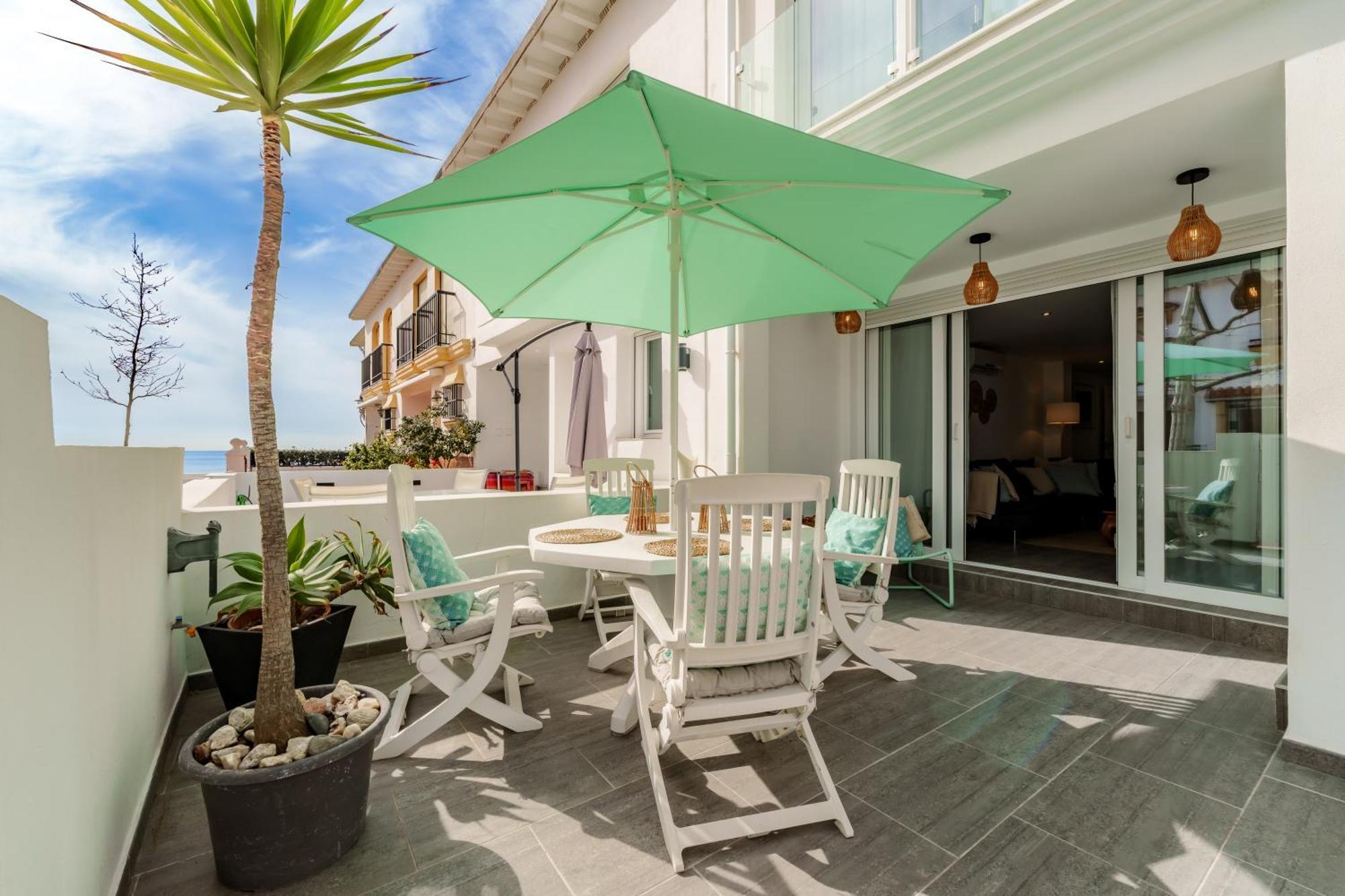 La Familia Beach House La Cala Ла Кала де Михас Екстериор снимка